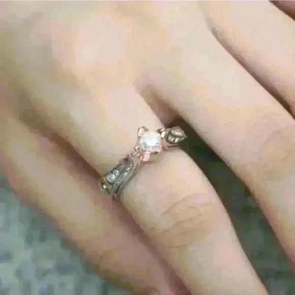 New Two Tone Silver Tulip Ring - Picture 2 of 4